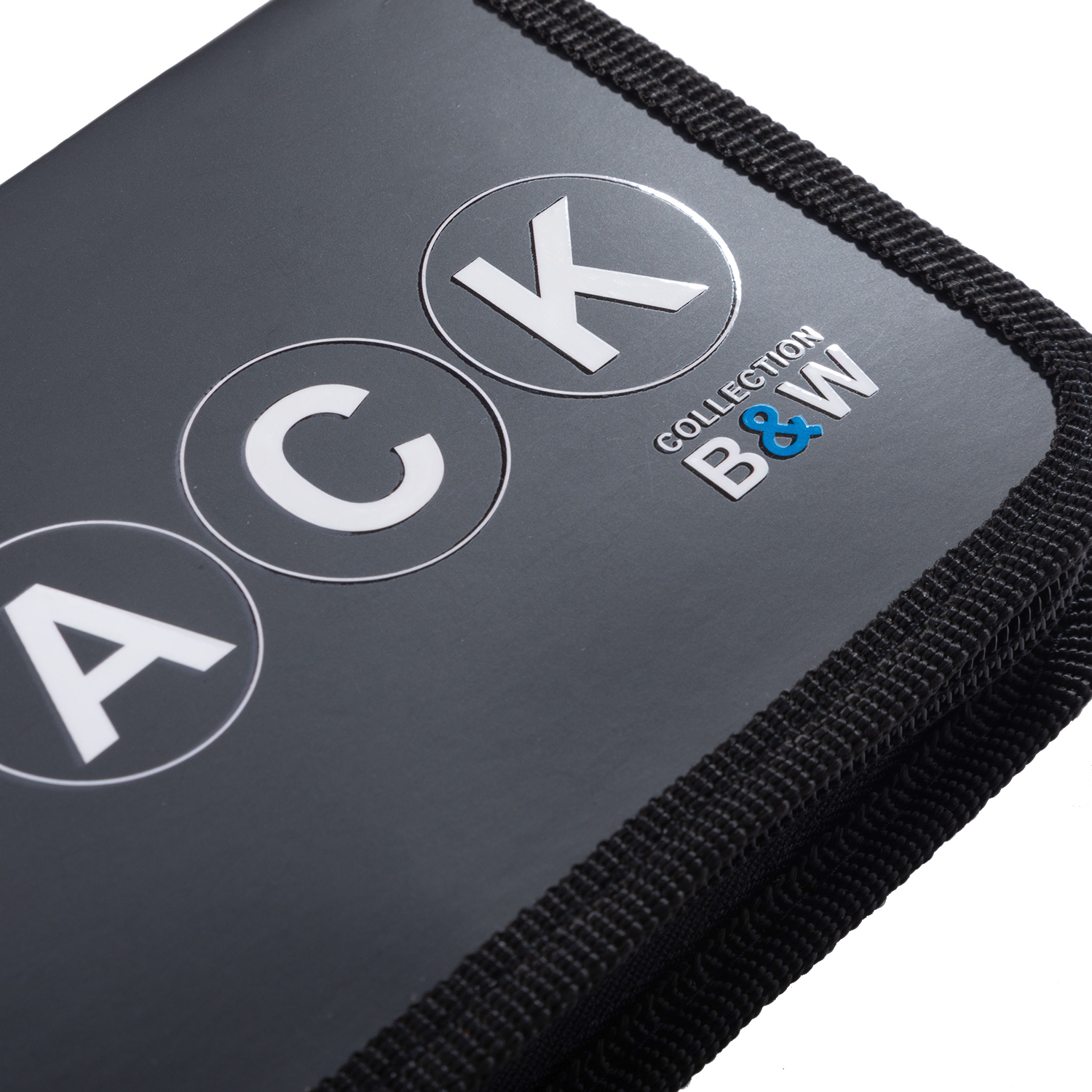 Пенал 190х115мм 1 отделение на молнии мат.ламин. 3D лак-Black and white- с табл.умножения  в индив.упак.