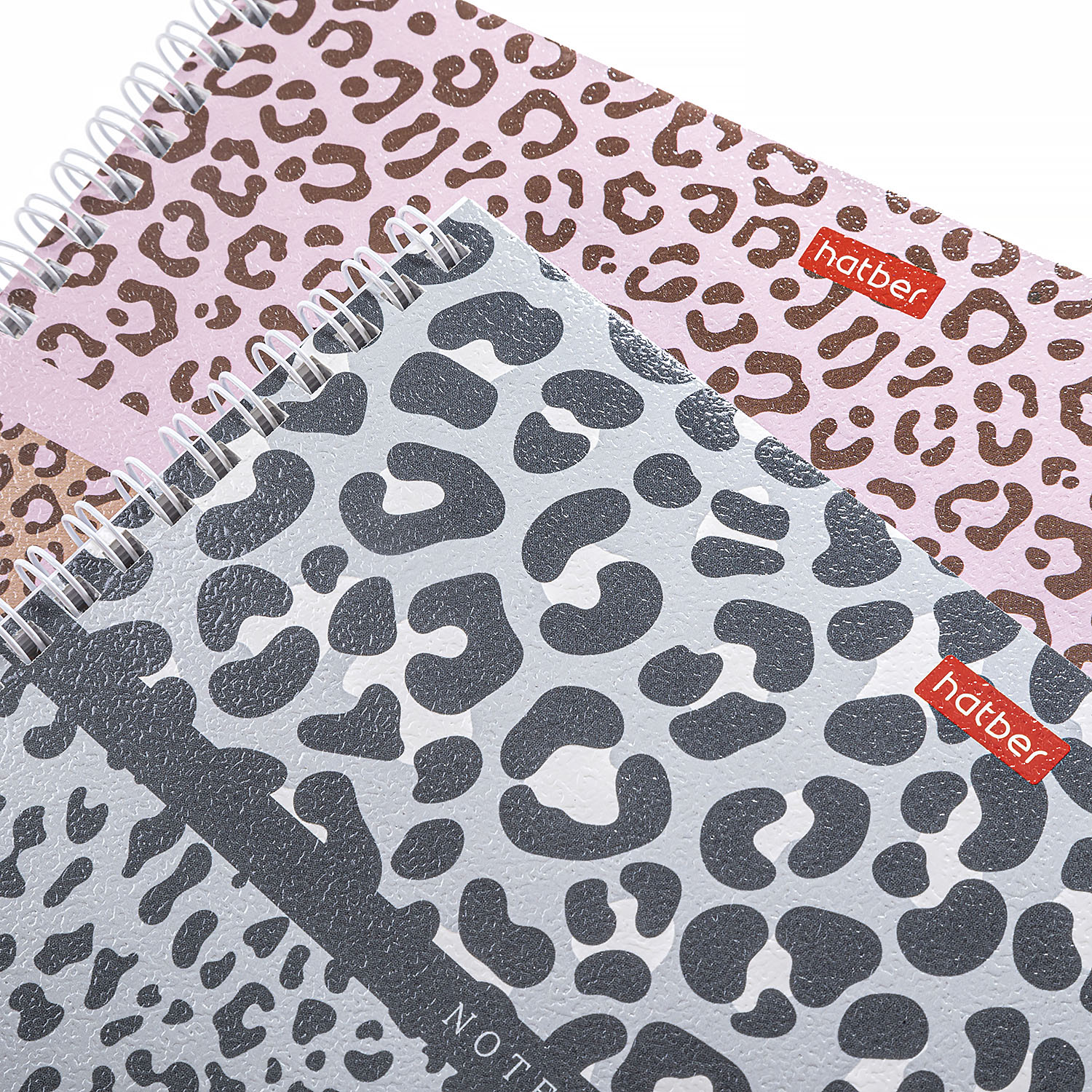 Тетрадь 96л А4ф клетка 60-65г/кв.м перфорация на отрыв  на гребне тиснение 2 диз. в блоке серия -LEO-принт-